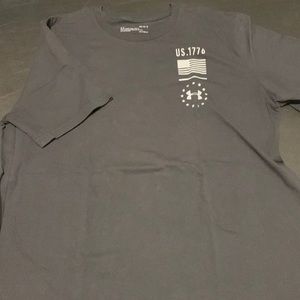 Men’s Under Armour cotton tee